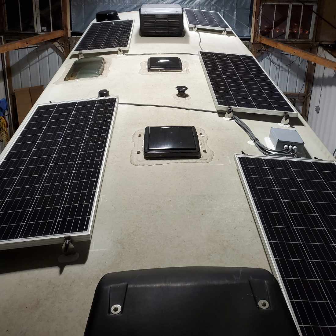 Solar panels installed in Jayco Northpoint 5th Wheel